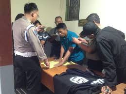 Mapolsek Kebayoran Lama Diteror, Ada Bendera ISIS dan Ancaman