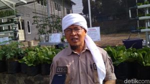 Ini Kata Aa Gym Tentang Spanduk HUT RI yang Disebut Ada Tanda Salib