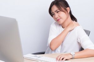 Anda Sering Pegel di Bagian Pundak? Coba 3 Trik Dari Jepang Dijamin Sakitnya Hilang