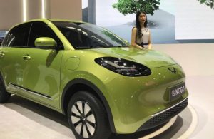 Wuling Luncurkan Mobil Listrik Murah Meriah di Indonesia: Siap Dipasarkan ke Masyarakat?