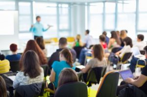 Biaya Kuliah S1 Akuntansi Kelas Karyawan Di Surabaya