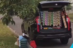 Viral Penjual Kopi Pakai Mobil Pajero Sport Di Cikarang