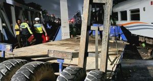 Tragedi di Rel Kereta Api Semarang: Kronologi dan Penyebab Kecelakaan KA Brantas Tabrakan dan Truk