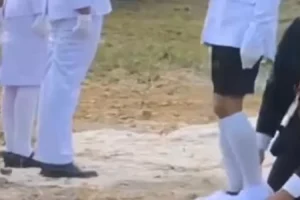 Viral Komandan Paskibraka Celananya Melorot Saat Upacara