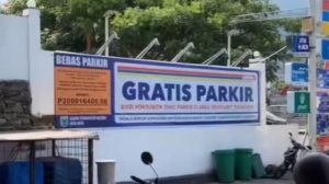 Indomaret Ada Tulisan ‘Gratis Parkir’ Tapi Diminta Uang Parkir, Ini Kata Manajemen