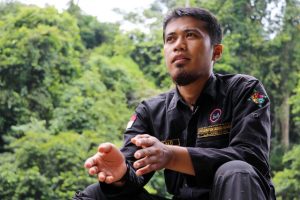 Kisah Pemberani Ritno Kurniawan dalam ‘Melawan’ Pembalakan Liar di Sumatera Barat