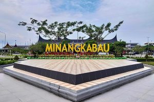 Gunung Merapi Erupsi, Bandara Internasional Minangkabau Ditutup Sementara