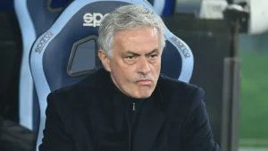 Jose Mourinho Resmi Dipecat AS Roma