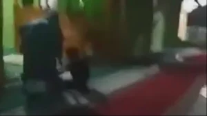 VIRAL Emak-emak di Aceh Ngamuk di Masjid dan Banting Al-Qur’an