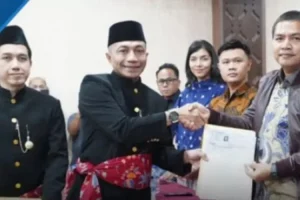 Dharma Phongrekun dan Kun Wardana Resmi Daftar Pilgub DKI lewat Jalur Independen