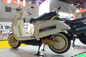 Vespa 946 Christian Dior Versi KW Dibandrol Rp 13 Jutaan