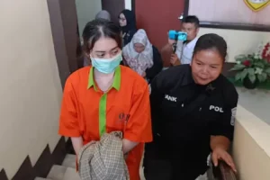 Mahasiswa Cantik Ini Gadaikan 11 Laptop Teman Demi Biayai Hidup Mantan Pancar Main Judol