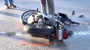 Pengendara Motor Luka-Luka Setelah Tabrak Pembatas Jalan di Flyover Kalibalok Bandar Lampung