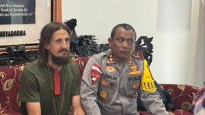 Pilot Susi Air Philip Mehrtens Berhasil Dibebaskan setelah 1.5 Tahun Disandera KKB
