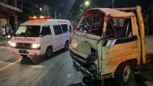 Rem Blong Truk Tabrak Sejumlah Pengendara Motor dan Pohon di Turunan Gombel Semarang