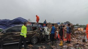 Tabrakan Beruntun di Tol Cipularang KM92 Diduga Truk Rem Blong