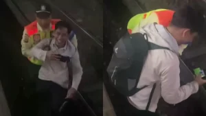 Fokus Nonton Timnas di Handphone, Pria Jatuh ke Celah Peron KRL