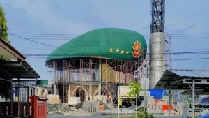 Viral Masjid Kubah Baret TNI Bintang 4 di Pangandaran