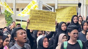Siswa SMAN 1 Mempawah Unjuk Rasa Gegara Tak Bisa Ikut SNBP 2025 Karena Kelalaian Sekolah