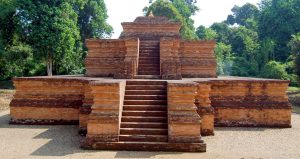 Menelusuri Kejayaan Candi Muaro Jambi: Warisan Sejarah Kerajaan Melayu di Tanah Jambi