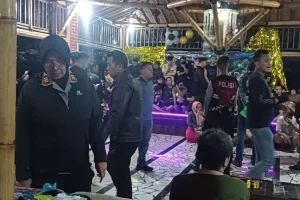 Pesta Gay Berkedok Family Gathering di Puncak Bogor Digerebek Polisi
