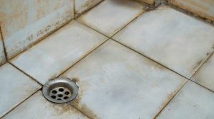 Cara Membersihkan Keramik Kamar Mandi Menguning
