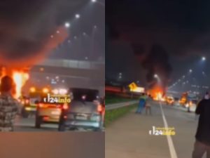 Bus Terbakar di Dekat Exit Tol Kota Wisata Cibubur