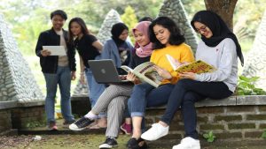11 Daftar Kampus Kuliah Kelas Karyawan di Surabaya