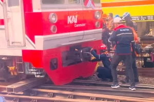 KRL Bogor-Jakarta Anjlok di Jakarta Kota