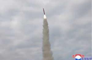 Kunjungan Trump ke Korea Selatan Disambut Uji Coba Rudal Korea Utara