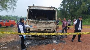 Sadis! Pria Asal Sumbar Tewas di Bakar dalam Truk di Sumsel