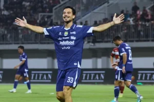 Thom Haye Cetak Gol Perdana saat Persib Bandung Tumbangkan Madura United 4-1