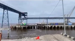 Jembatan Pelabuhan Tanjung Buton Siak Roboh
