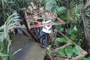 Jembatan Gantung di Lebak Ambruk, 5 Siswa Pelajar Terjatuh ke Sungai
