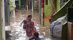 Kebon Pala Jaktim Terendam Banjir 2 Meter