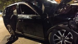 Viral Kabur Usai Tabrak Motor dan Pejalan Kaki, Mobil Mazda Terserempet Kereta di Mangga Dua