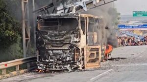 Bus Terbakar di Tambun Selatan, Penumpang Selamat