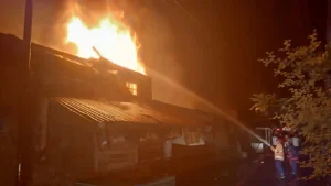 Pasar Rebo Purwakarta Kebakaran Hebat saat Sahur