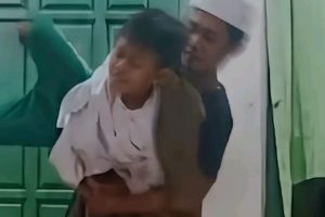 Guru Ngaji di Probolinggo Banting Murid gegara Lecetkan Mobil