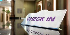 Saran Kemendagri: Tak Serahkan KTP saat ‘Check In’ di Hotel, Dihimbau Pakai Identitas Lain