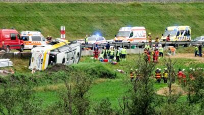 Bus Wisatawan Belanda Kecelakaan di Swiss, Lima Orang Tewas
